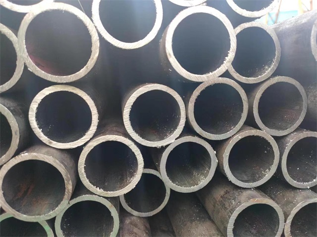 广东10#结构用无缝钢管